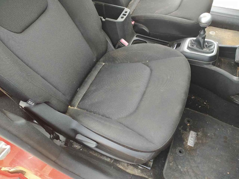 Recambio de asiento delantero derecho para jeep renegade sport fwd referencia OEM IAM   C/ AIRBAG