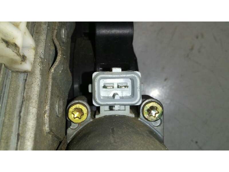 Recambio de elevalunas delantero derecho para peugeot 206 berlina 1.9 diesel referencia OEM IAM  2 PINS ELECTRICO