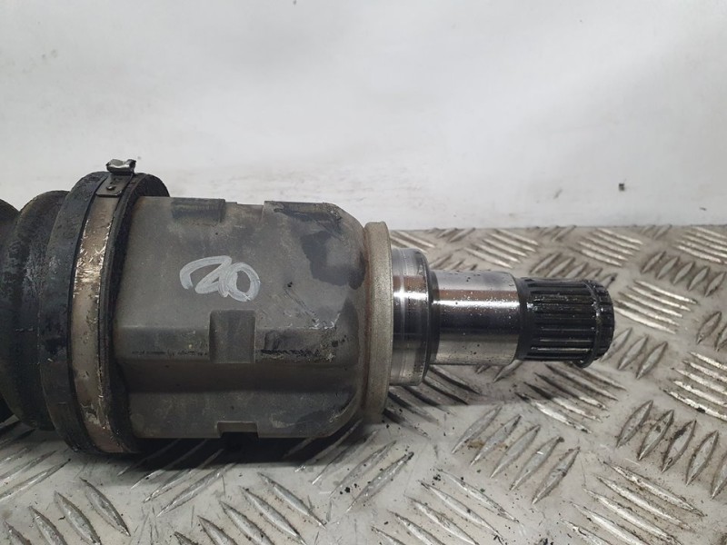 Recambio de transmision delantera izquierda para toyota avensis berlina (t25) 2.0 sol sedán (4-ptas.) referencia OEM IAM SIN REF