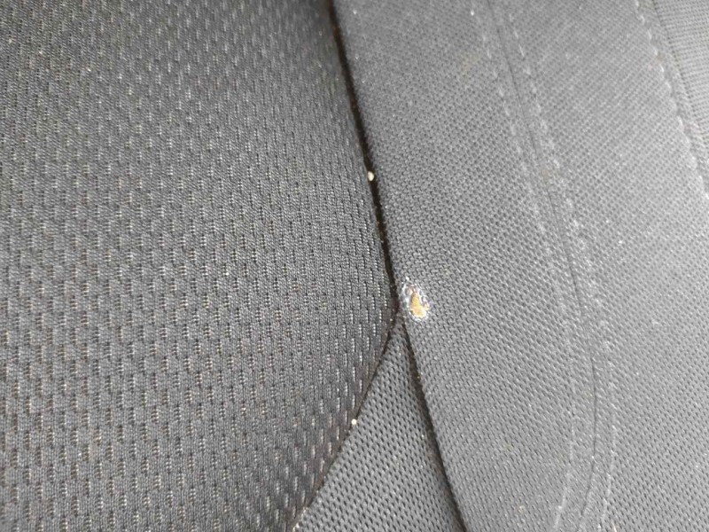 Recambio de asientos traseros para jeep renegade sport fwd referencia OEM IAM   TOCADO