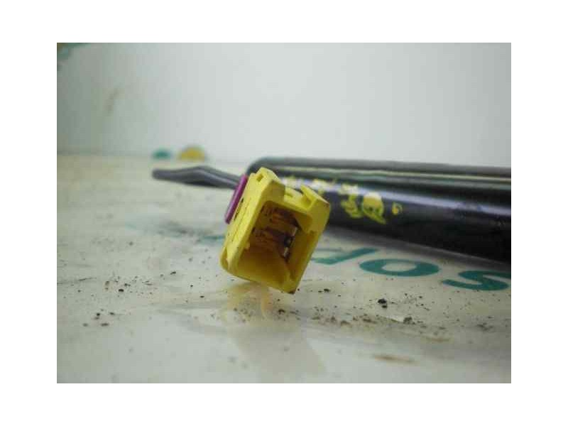 Recambio de pretensor airbag izquierdo para opel vectra c berlina 2.2 16v dti cat (y 22 dtr / l50) referencia OEM IAM   TRASERO