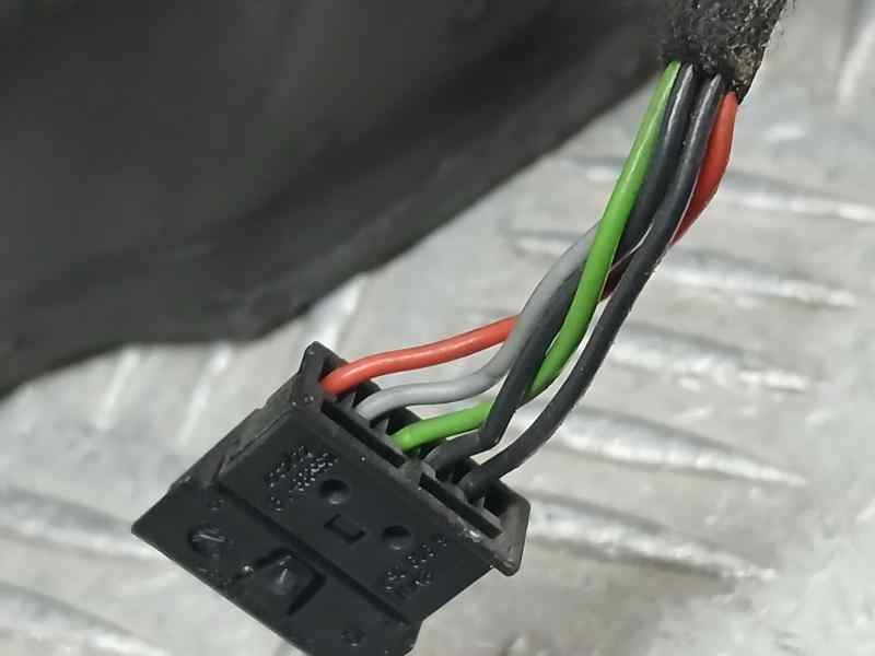 Recambio de retrovisor derecho para bmw x3 (e83) 2.0 d referencia OEM IAM 51163448132  ELECTRICO Y TOCADO 5 CALBES