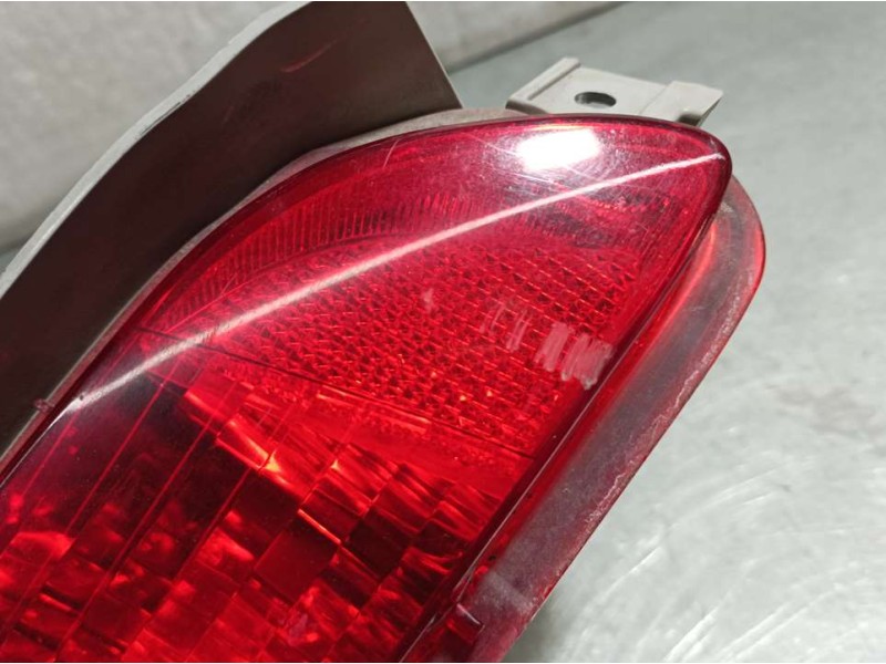 Recambio de piloto trasero izquierdo paragolpes para lexus rx 300(mcu35) luxury referencia OEM IAM 8192148031  ROZADO