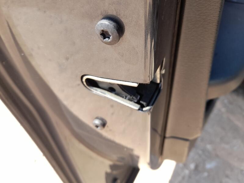 Recambio de cerradura puerta delantera izquierda para bmw 1 (f20) 118 d referencia OEM IAM 51217229461  