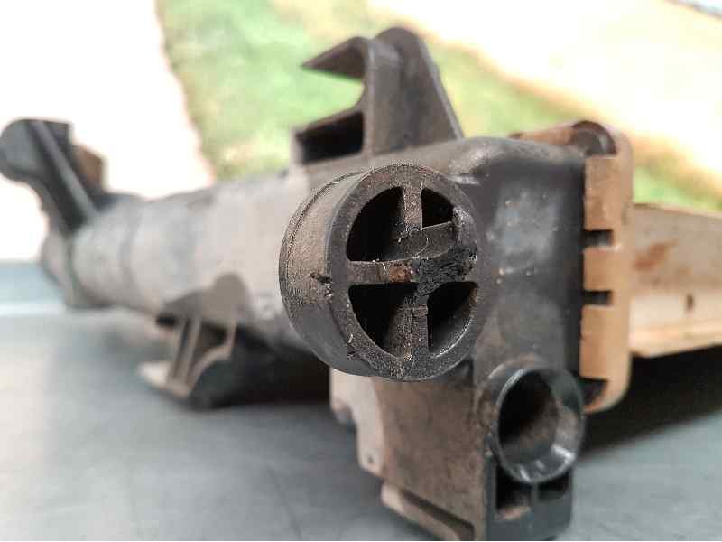 Recambio de radiador agua para opel combo (corsa c) familiar referencia OEM IAM   1 PATA ROTA