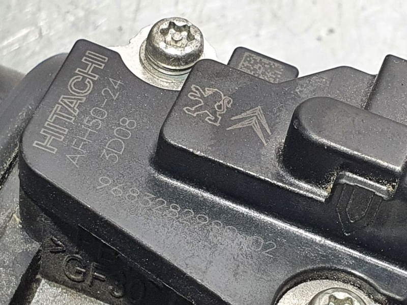 Recambio de caudalimetro para peugeot 207 confort referencia OEM IAM 9683282980 AFH5024 HITACHI
