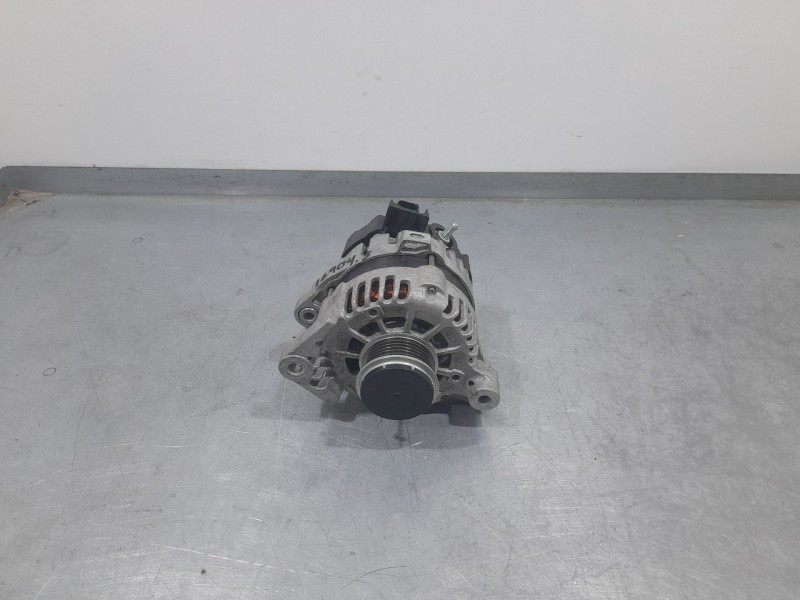 Recambio de alternador para kia stonic (yb) 1.0 t-gdi referencia OEM IAM 3730004950  8400383