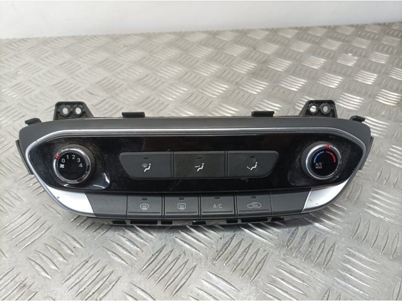 Recambio de mando climatizador para hyundai i30 (pd) select referencia OEM IAM 97250G4000VCA  