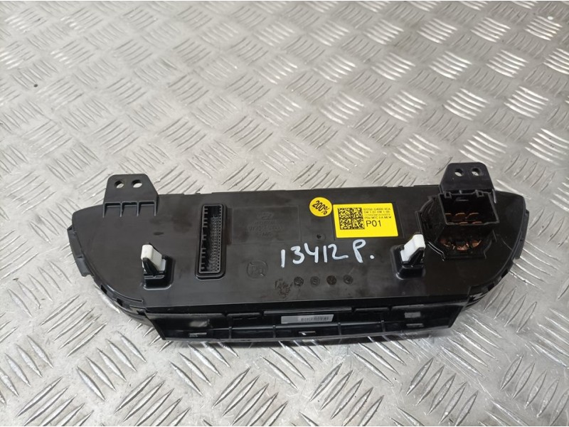 Recambio de mando climatizador para hyundai i30 (pd) select referencia OEM IAM 97250G4000VCA  