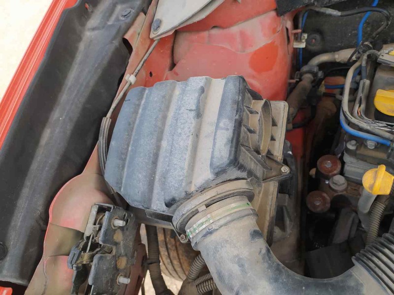 Recambio de carcasa filtro aire para jeep renegade sport fwd referencia OEM IAM 52087167  