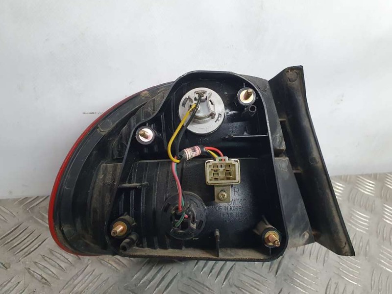Recambio de piloto trasero derecho para daewoo lanos se referencia OEM IAM SIN REF  EXTERIOR