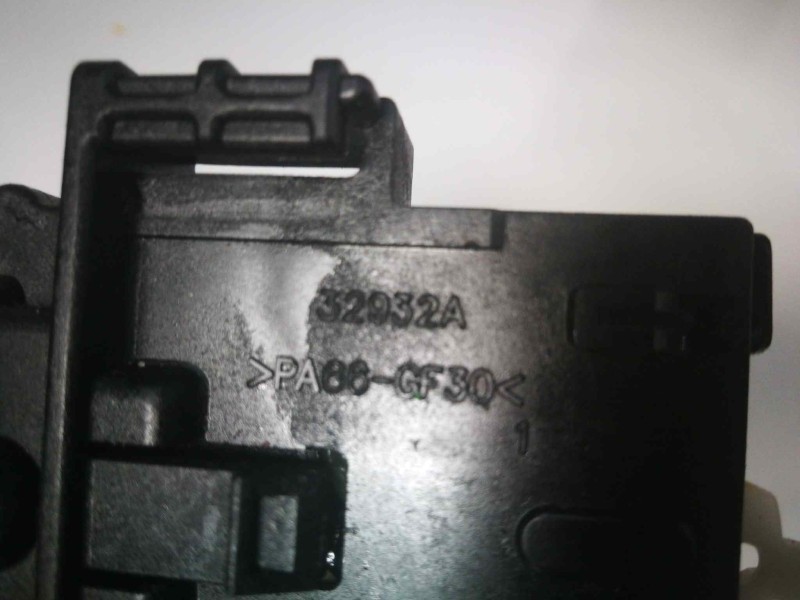 Recambio de mando luces para hyundai getz (tb) 1.3 12v cat referencia OEM IAM 32932A  