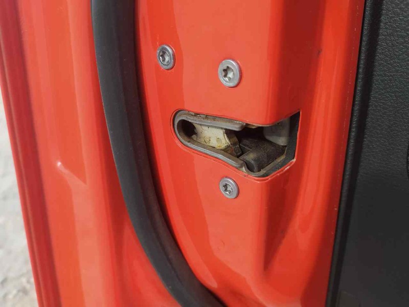 Recambio de cerradura puerta delantera izquierda para jeep renegade sport fwd referencia OEM IAM 52139902  