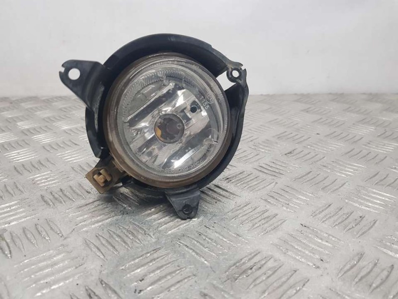 Recambio de faro antiniebla izquierdo para ssangyong actyon sports xdi 4wd referencia OEM IAM 8320132600  