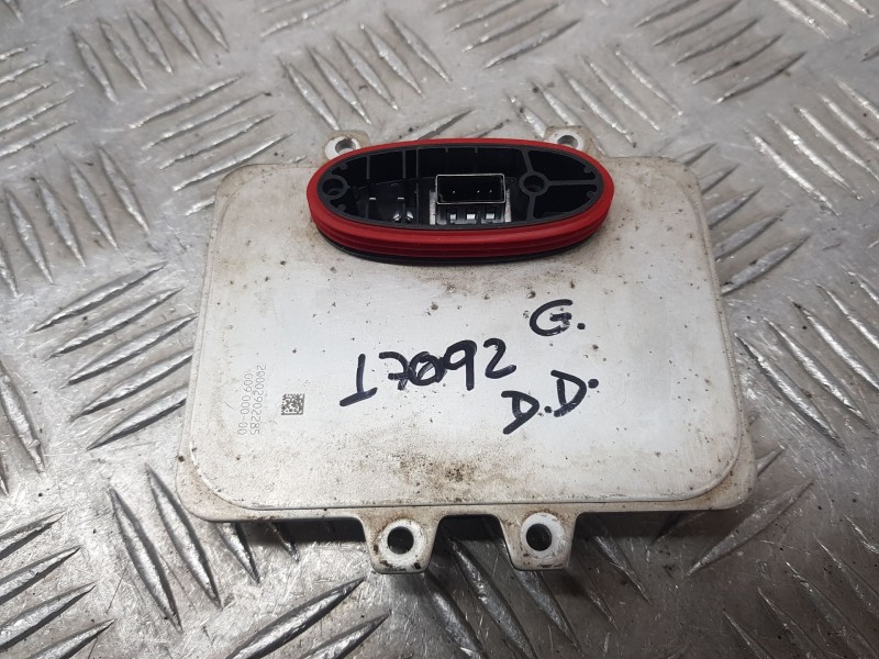 Recambio de centralita faros xenon para chrysler grand voyager v (rt) 2.8 crd referencia OEM IAM 339711008311AF DERECHA 