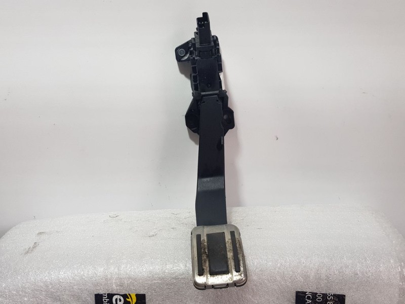 Recambio de potenciometro pedal para opel corsa f edition referencia OEM IAM 9827704480 86ES520278400 