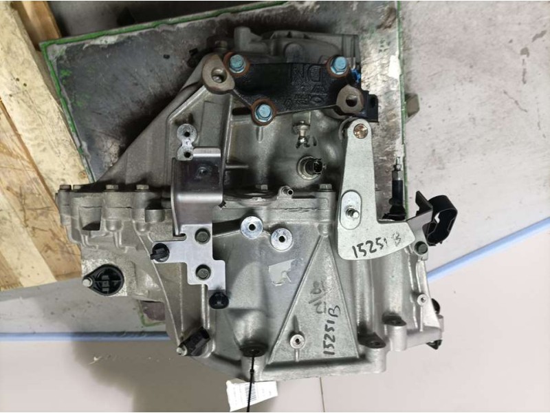 Recambio de caja cambios para nissan qashqai (j10) acenta referencia OEM IAM 321004BR0A  6VELOCIDADES