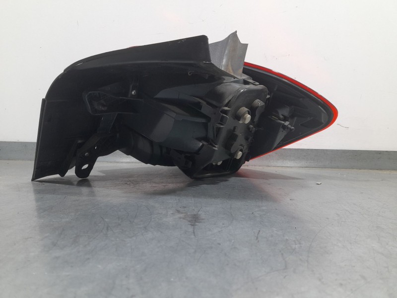 Recambio de piloto trasero izquierdo exterior para bmw 1 (f20) 118 d referencia OEM IAM 7424493LH QS01 