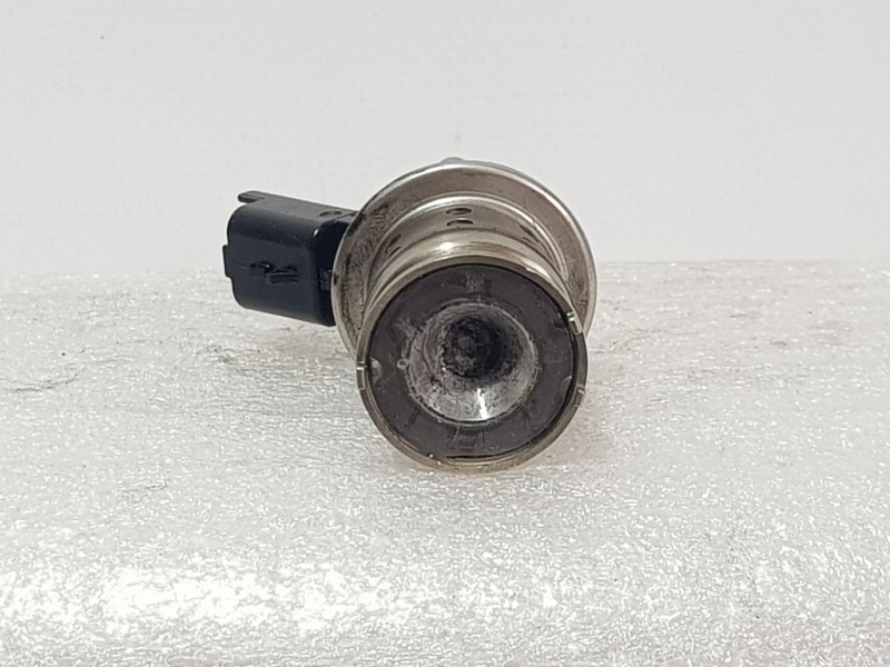 Recambio de inyector adblue para opel corsa f edition referencia OEM IAM 9813930180 L051B05635 