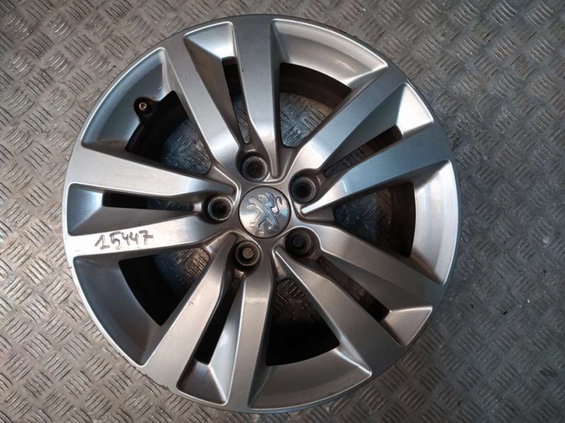 Recambio de llanta para peugeot 308 style referencia OEM IAM 7X16 5 TORN ET44 ALUMINIO 