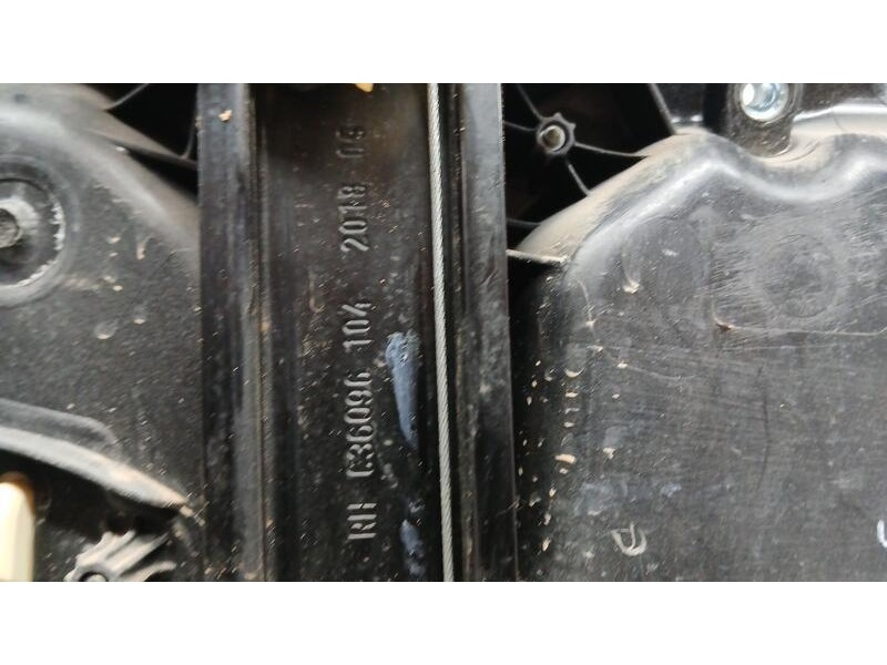 Recambio de elevalunas delantero derecho para jeep renegade sport fwd referencia OEM IAM 520651430 ELECTRICO 6 PINS C46786107