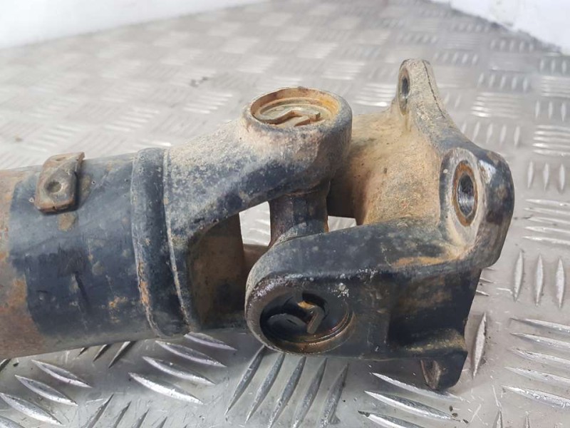 Recambio de transmision central para ssangyong actyon sports xdi 4wd referencia OEM IAM 3320032400  TRASERA