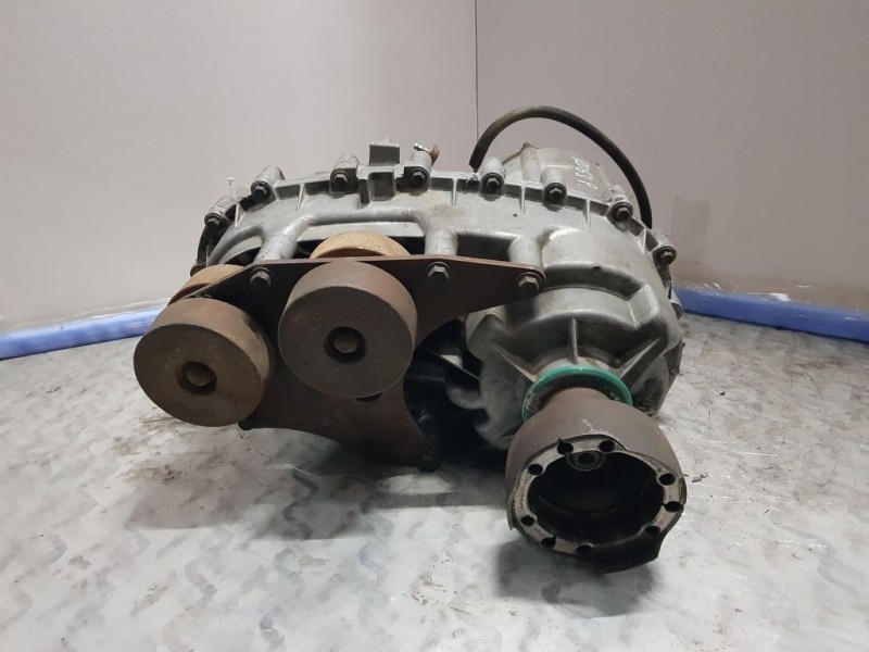 Recambio de caja transfer para jeep gr.cherokee (wj/wg) 3.1 td laredo referencia OEM IAM   