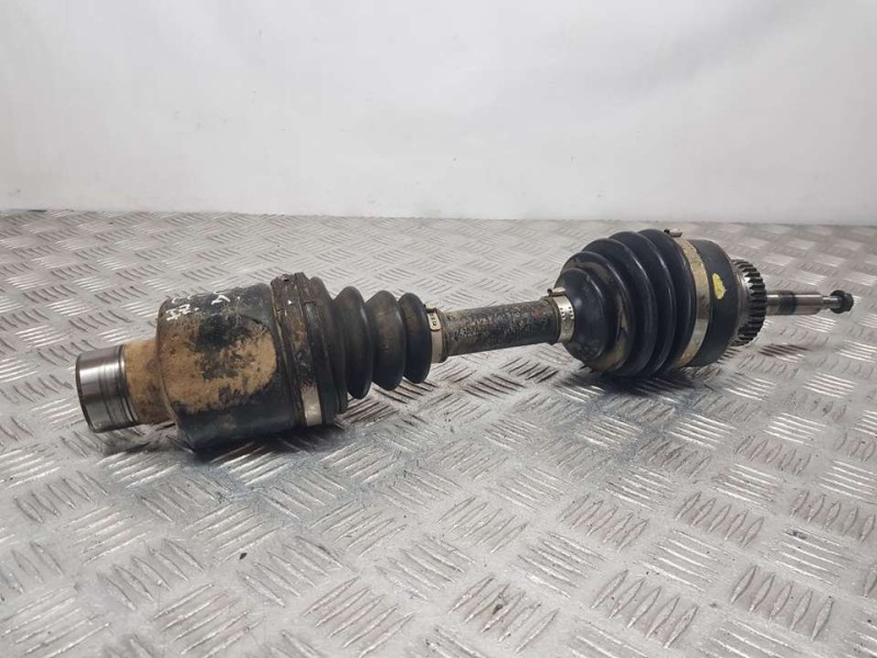 Recambio de transmision delantera izquierda para ssangyong actyon sports xdi 4wd referencia OEM IAM 4130008101  