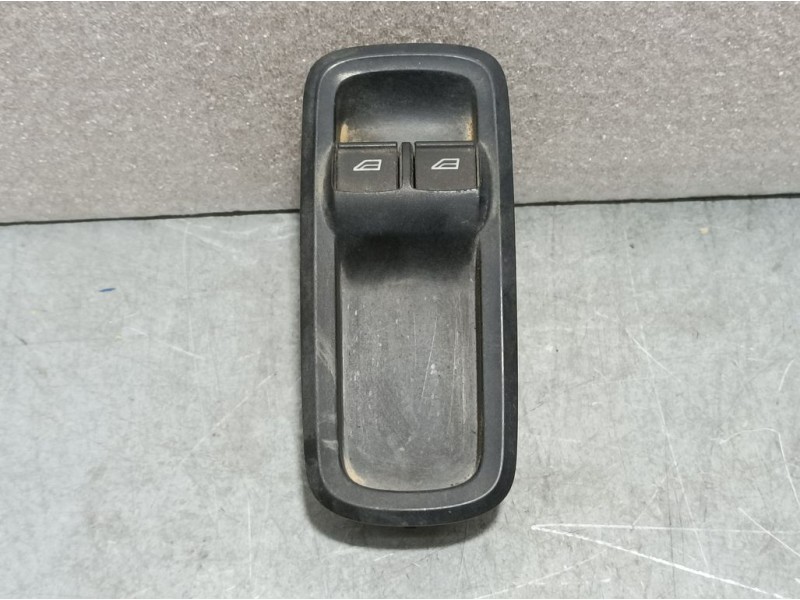 Recambio de mando elevalunas delantero izquierdo para ford fiesta (cb1) trend referencia OEM IAM 8A6T14A132AC  