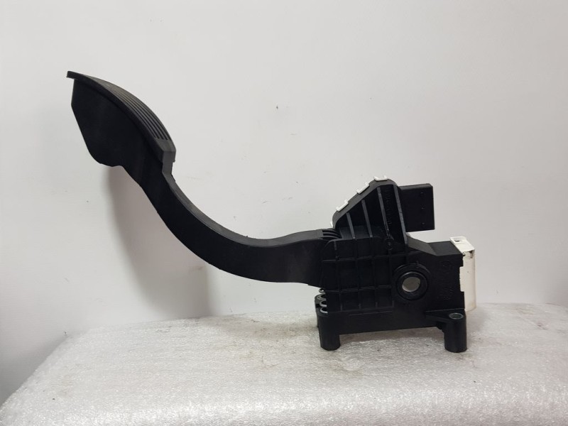 Recambio de potenciometro pedal para fiat nuova 500 (150) sport referencia OEM IAM 52054096  BITRON