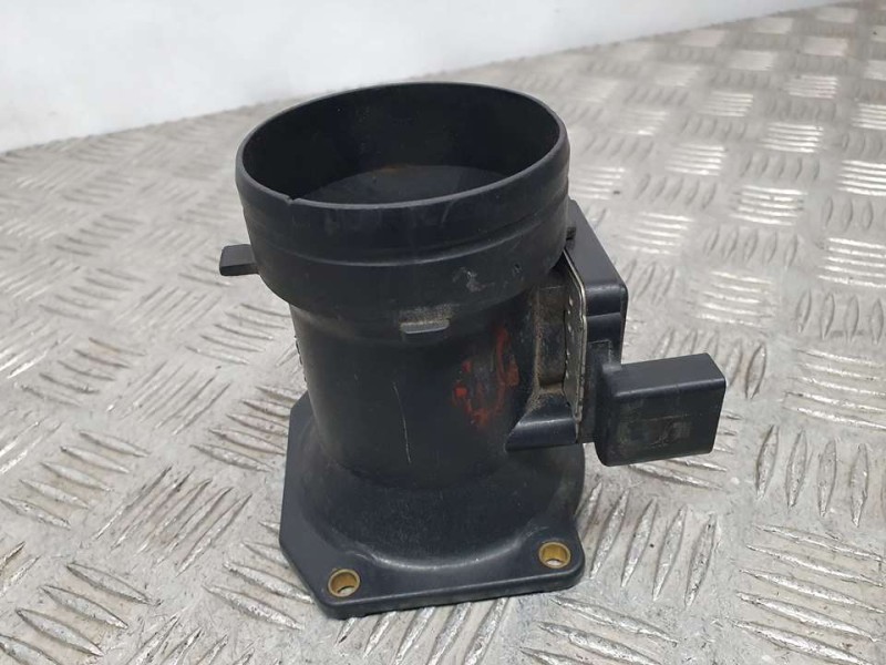 Recambio de caudalimetro para volkswagen golf iv berlina (1j1) highline referencia OEM IAM 06A906461B AFH6010C 