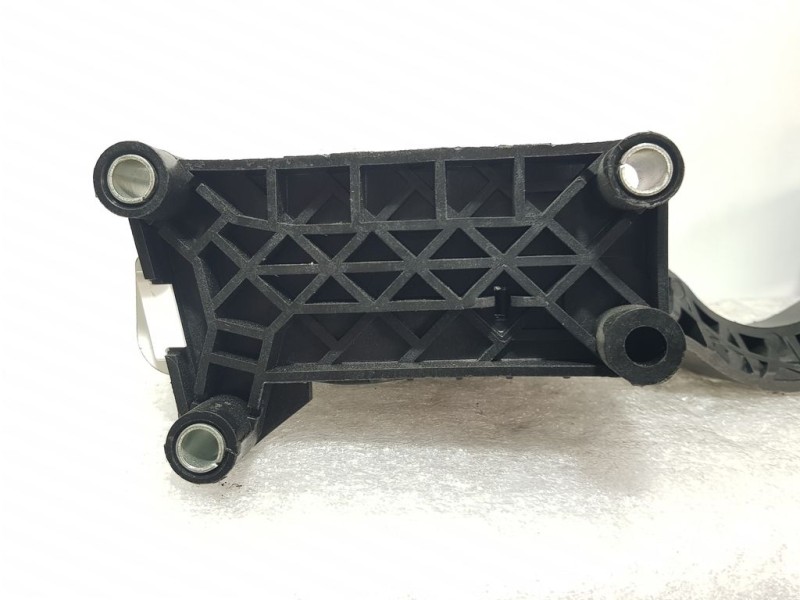 Recambio de potenciometro pedal para fiat nuova 500 (150) sport referencia OEM IAM 52054096  BITRON