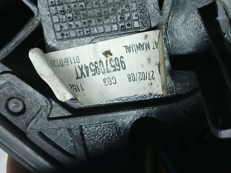 Recambio de retrovisor izquierdo para citroën xsara picasso 1.6 hdi 90 sx referencia OEM IAM 96570954XT  ELECTRICO