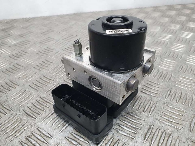 Recambio de abs para toyota yaris active referencia OEM IAM 445100D110 06210212114 ATE