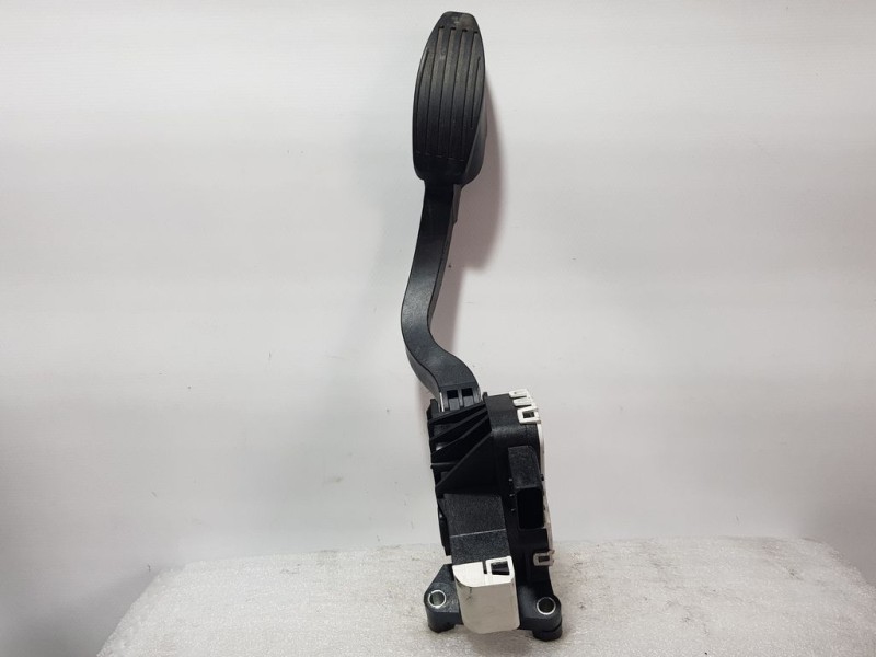 Recambio de potenciometro pedal para fiat nuova 500 (150) sport referencia OEM IAM 52054096  BITRON