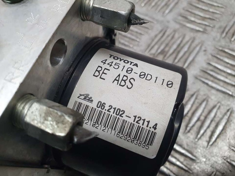 Recambio de abs para toyota yaris active referencia OEM IAM 445100D110 06210212114 ATE