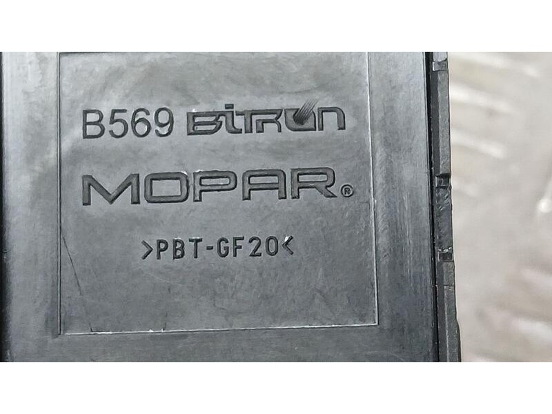 Recambio de mando elevalunas delantero izquierdo para jeep renegade sport fwd referencia OEM IAM 735618566 C/ MANDO RETROVISOR 3