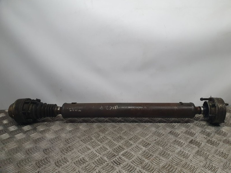 Recambio de transmision central para jeep gr.cherokee (wj/wg) 3.1 td laredo referencia OEM IAM SIN REF  TRASERA