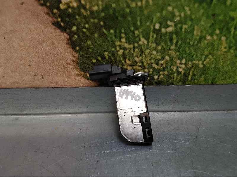 Recambio de caudalimetro para peugeot boxer furgón 330 l1h1 komfort bluehdi 130 referencia OEM IAM 9677093080 AFH50M27 HITACHI