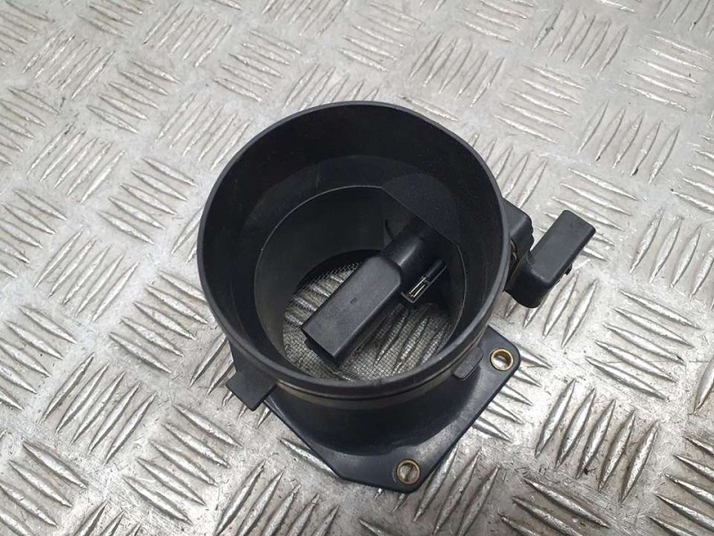 Recambio de caudalimetro para volkswagen golf iv berlina (1j1) highline referencia OEM IAM 06A906461B AFH6010C 