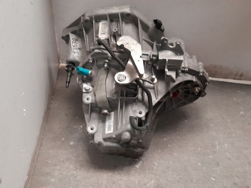 Recambio de caja cambios para nissan qashqai (j10) tekna referencia OEM IAM TL4A113 S042183 6VELOCIDADES