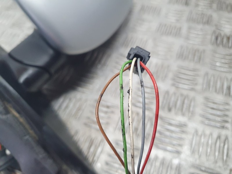 Recambio de retrovisor izquierdo para bmw serie 5 berlina (e60) 530d referencia OEM IAM SIN REF  ELECTRICO