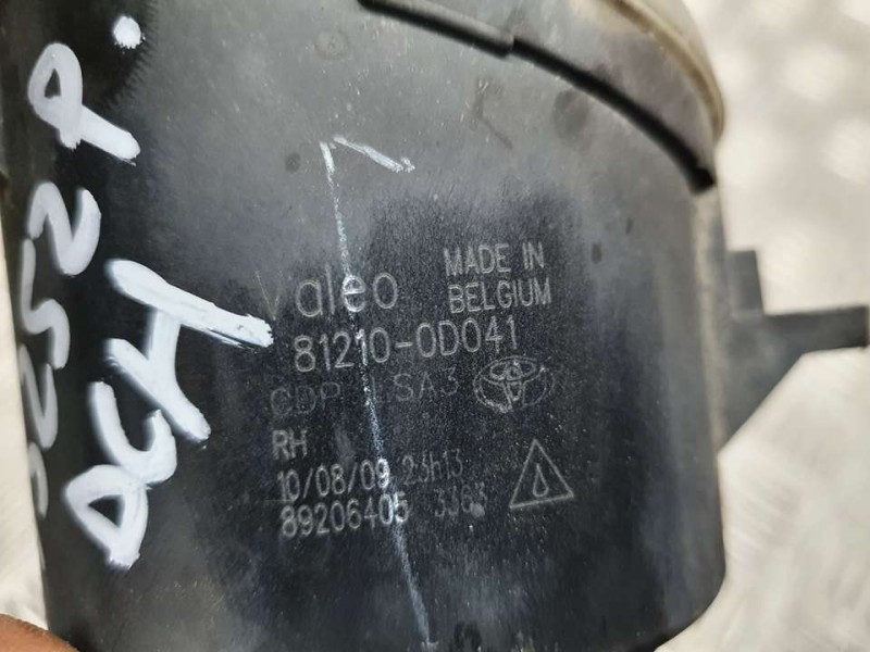 Recambio de faro antiniebla derecho para toyota yaris active referencia OEM IAM 812100D041 89206405 VALEO