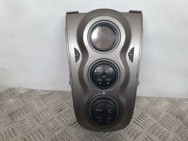 Recambio de mando climatizador para toyota yaris active referencia OEM IAM 559000D220 9060091 