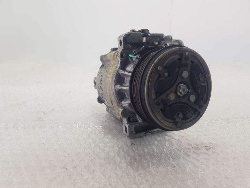 Recambio de compresor aire acondicionado para opel karl edition referencia OEM IAM 42472965  