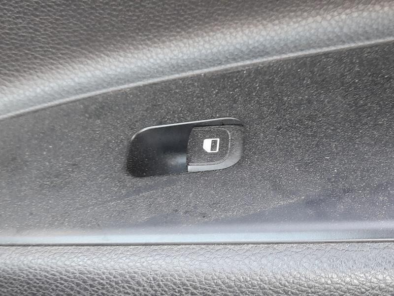 Recambio de mando elevalunas delantero derecho para kia stonic (yb) 1.0 t-gdi referencia OEM IAM 93576H8000  