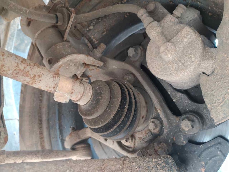 Recambio de mangueta delantera izquierda para jeep renegade sport fwd referencia OEM IAM 52028393  