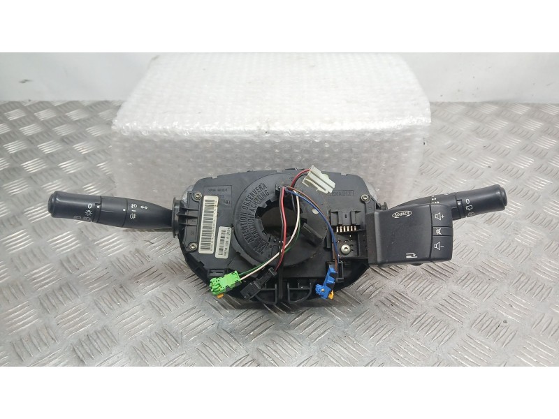 Recambio de mando luces y limpia para renault megane ii station wagon (km0/1_) 1.6 16v referencia OEM IAM 820021376  