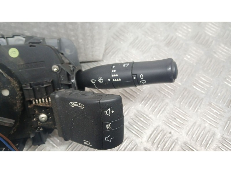 Recambio de mando luces y limpia para renault megane ii station wagon (km0/1_) 1.6 16v referencia OEM IAM 820021376  