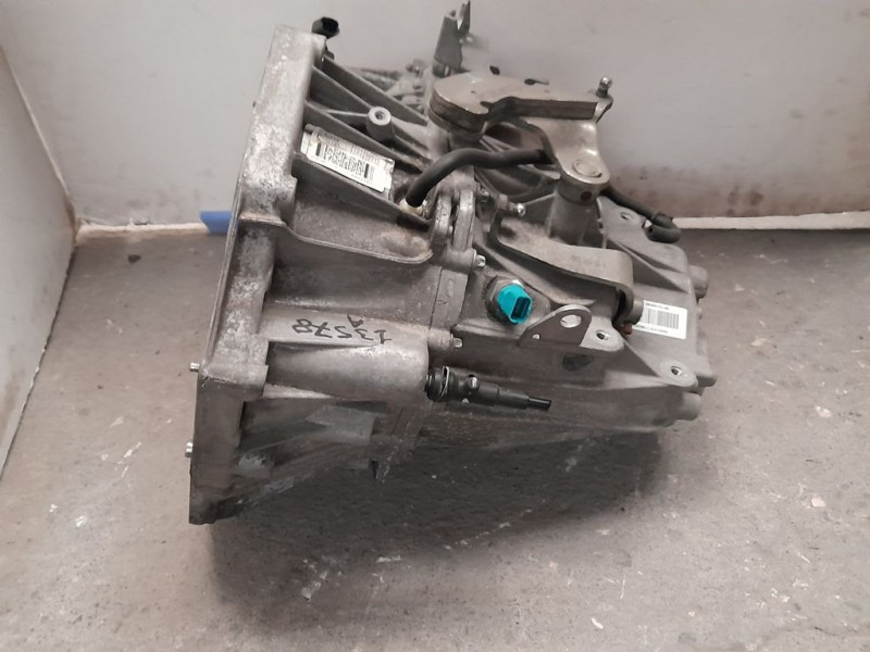 Recambio de caja cambios para nissan qashqai (j10) tekna referencia OEM IAM TL4A113 S042183 6VELOCIDADES